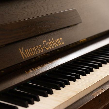 Musik Apartments Old Town Сибиу Экстерьер фото